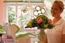 Bild 1 Zahnärztin Dr. med. dent. Jasmina-Graziella Riedel in Berlin