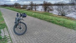 Bild 3 Oberländer in Neuss