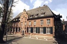 Bild 8 St. Marien WallfahrtsLtg. Priesterhaus in Kevelaer