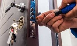 Bild 1 Georg Hilkersberger GHS Schlüsseldienst und Sicherheitstechnik in Prien