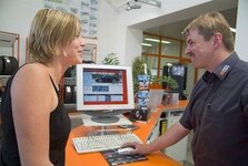 Bild 2 Reifen Lorenz GmbH Reifen- u. Auto-Service Fahrzeugvermessung in Fürth