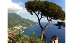 Bild 9 Reisebüro am Marktplatz in Cadolzburg