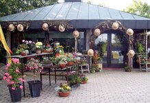 Bild 1 Blumen-Kühnlein am Südfriedhof in Bayreuth