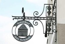 Bild 6 Am Schloß in Pilsach