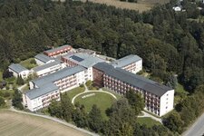 Bild 1 Klinik Frankenwarte in Bad Steben