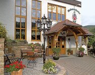 Bild 1 Schultes in Bessenbach