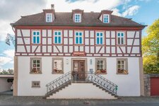 Bild 1 Förstersche Apotheke Inh. Elisa Schneider in Markt Einersheim