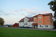 Bild 1 Landgasthof Morgenthum in Dörfles-Esbach
