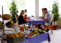 Bild 6 Waldhotel Kulmbacher Land, Inh. Brigitte Schelhorn in Mainleus