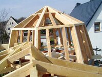 Bild 1 S.W. Dach-u. Holzbau in Zwickau