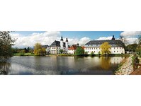 Bild 1 Berufliches Schulzentrum ür Bau und Oberflächentechnik des LK Zwickau Außenstelle in Limbach-Oberfrohna