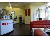 Bild 1 Fröhner Daniels Friseurteam in Zwickau