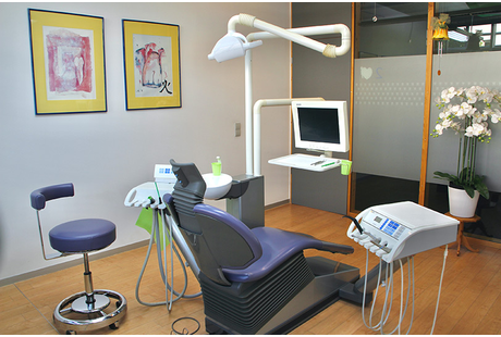 Eigentümer Bilder Grabowski Gerd J. Dr. Zahnarztpraxis Amberg