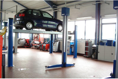 Bildergallerie Angelicchi Franco Autowerkstatt Karosseriebau Unfallreparatur Auto PKW Sennfeld