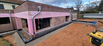 Bild 1 Neumann in Hauptstuhl