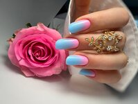 Bild 8 Carla PG Nails Worms in Worms