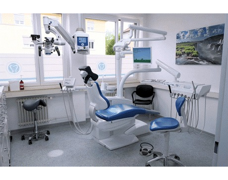 Kundenfoto 3 DENTALPRAXIS OSTSTADT Dr. med. Dr. med. dent. Jens Julian Linke Fachzahnarzt für Oralchirurgie, Arzt