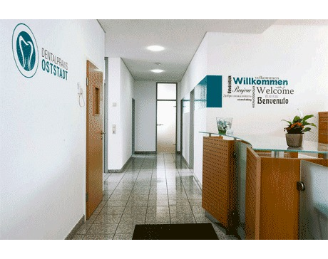 Kundenfoto 1 DENTALPRAXIS OSTSTADT Dr. med. Dr. med. dent. Jens Julian Linke Fachzahnarzt für Oralchirurgie, Arzt