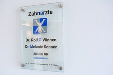 Bild 1 Dr. Rolf G. Winnen, Dr. Melanie Sonnen - Zahnärzte am Kirchplatz in Düsseldorf