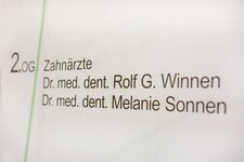 Bild 4 Dr. Rolf G. Winnen, Dr. Melanie Sonnen - Zahnärzte am Kirchplatz in Düsseldorf