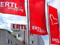 Bild 2 Esprit-Store for woman in Hallstadt