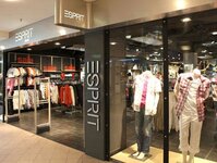 Bild 5 Esprit-Store for woman in Hallstadt