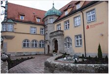 Bild 2 Reichsstadt-Apotheke in Rothenburg ob der Tauber