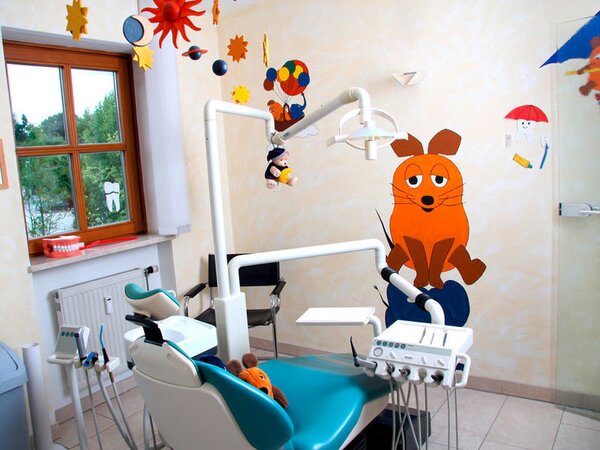 Bild 5 Zahnärztliche Familienpraxis Dr. Geineder und Dr. Straile in Lappersdorf
