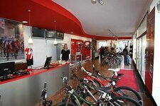 Bild 3 Downhill-Spezialized Concept Store in Nürnberg