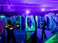 Bild 1 PARAPLEX - Lasertag, Escaperooms & more in Zell