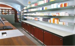 Bild 1 Greifenstein-Apotheke in Thum