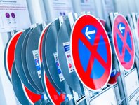 Bild 4 Halteverbotsschilder mieten - Stuttgart in Esslingen am Neckar