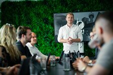 Bild 1 0711 Finanz l Finanzberater und Versicherungsmakler in Stuttgart