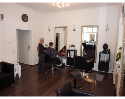 Friseursalon Irina S Hairstyling Studio In Bad Bruckenau In Das Ortliche