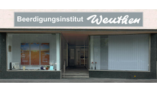 Kundenbild groß 1 Bestattungshaus Weuthen e.K.