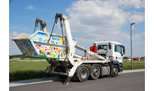 Kundenbild groß 3 Container-Büchl