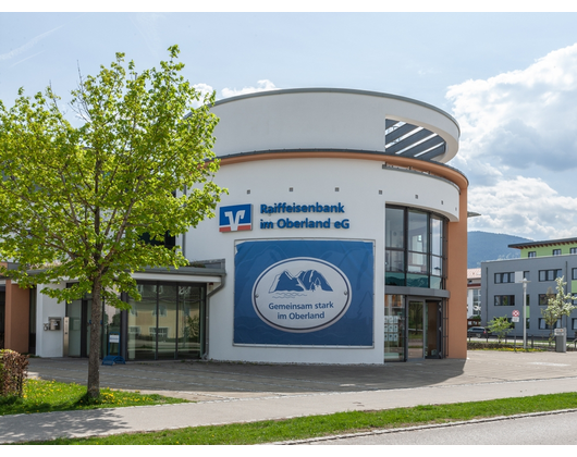 Kundenfoto 1 Raiffeisenbank im Oberland eG