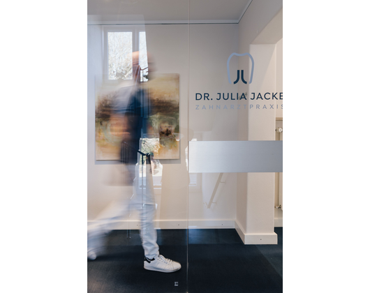 Kundenfoto 1 Jacke Julia Dr. Zahnärztin