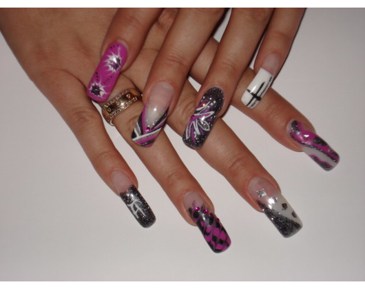 Kundenfoto 2 Kaiser Susi Nageldesignerin
