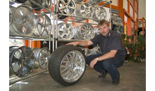 Kundenbild groß 6 Reifen Lorenz GmbH Reifen- u. Auto-Service Fahrzeugvermessung