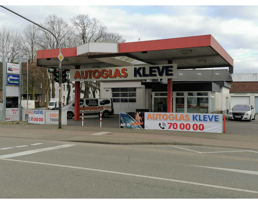 Kundenfoto 8 Autoglas Vertriebs GmbH
