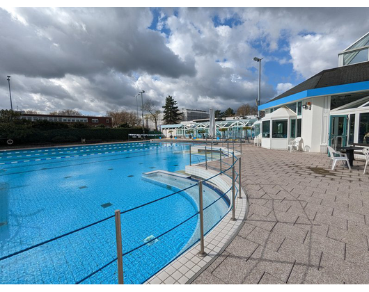 Kundenfoto 4 Stadtbad- und Verkehrsgesellschaft Dormagen Römer-Therme